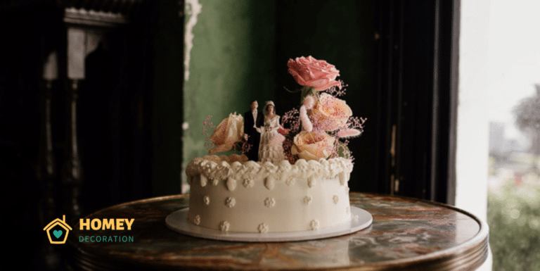 8 Unique and Creative Wedding Cake Toppers Ideas